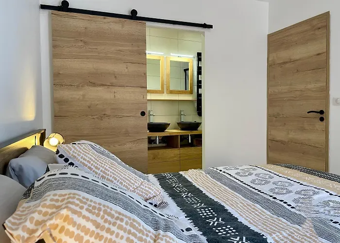 L'escale Enchantee *